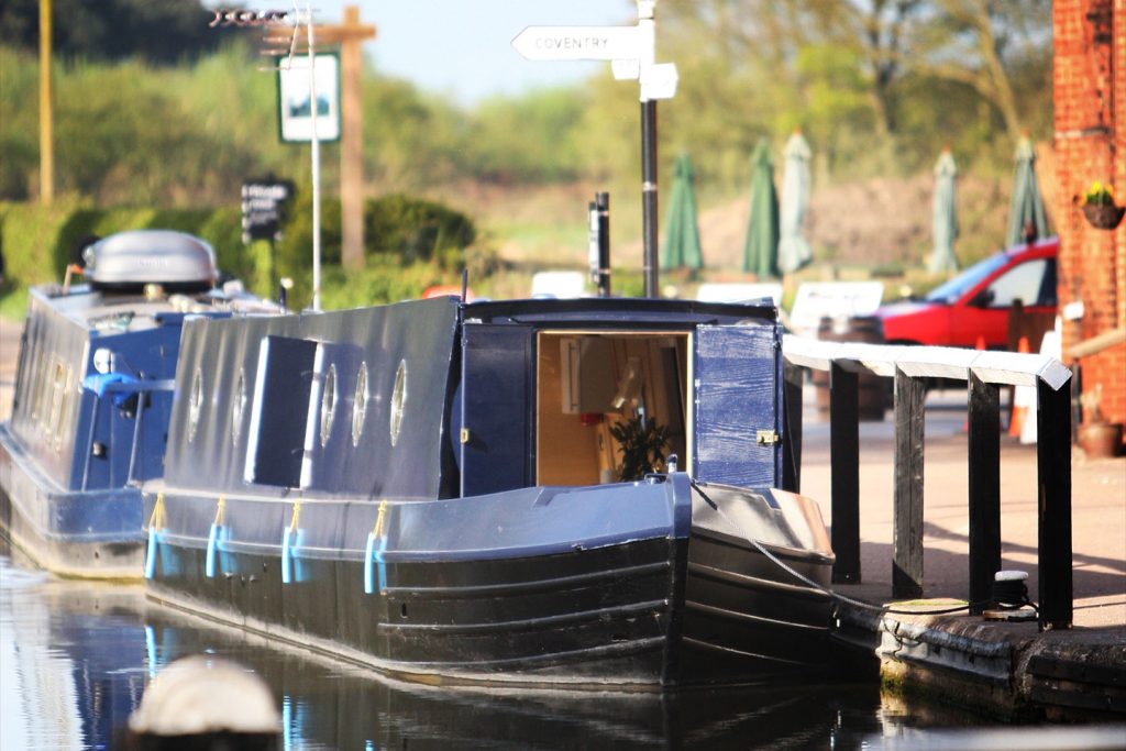 Personalised Narrowboats Live the Dream Narrowboats